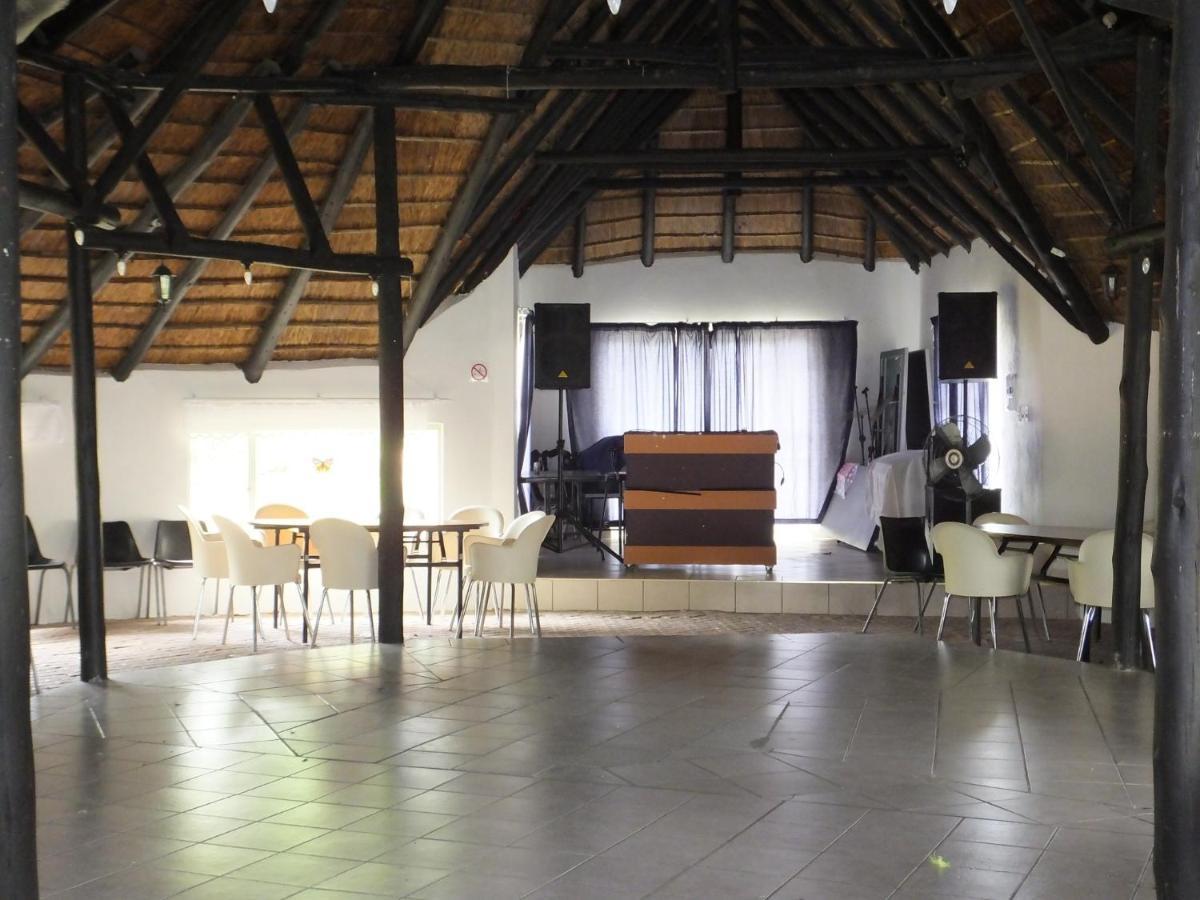 Suzie'S Loft - Nude - Suneden Family Naturist Resort Pretoria-Noord エクステリア 写真